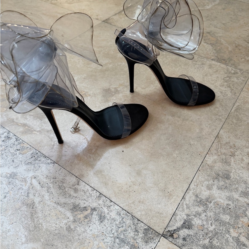 Giuseppe Zanotti Peony - Picture 2 of 6